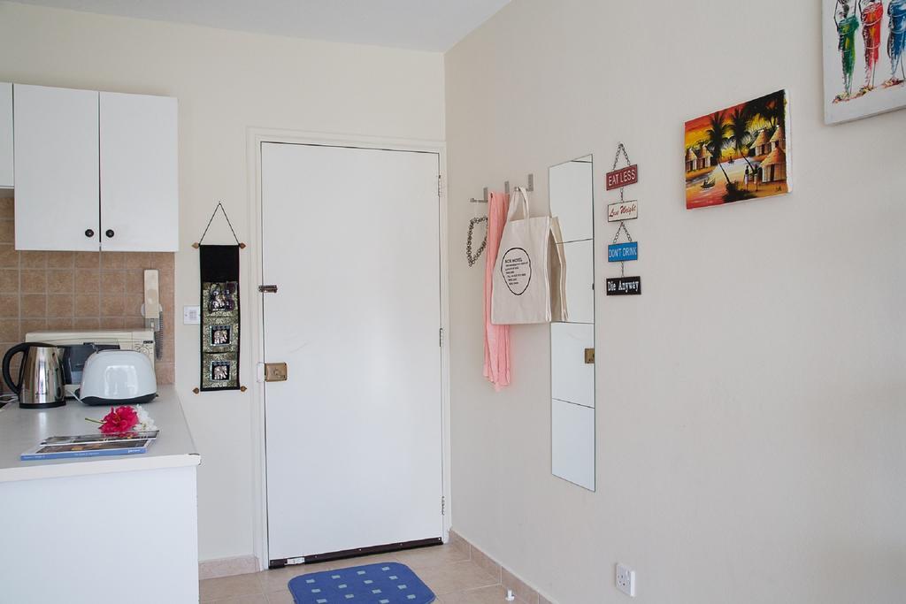 Paphos Love Nest Apartment Ruang foto