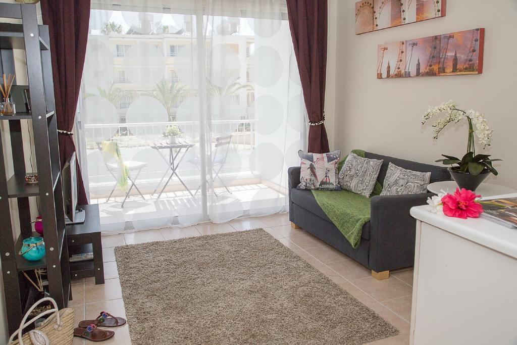 Paphos Love Nest Apartment Ruang foto