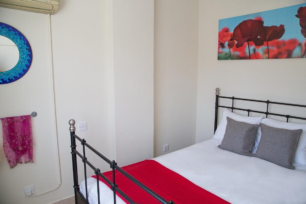 Paphos Love Nest Apartment Ruang foto